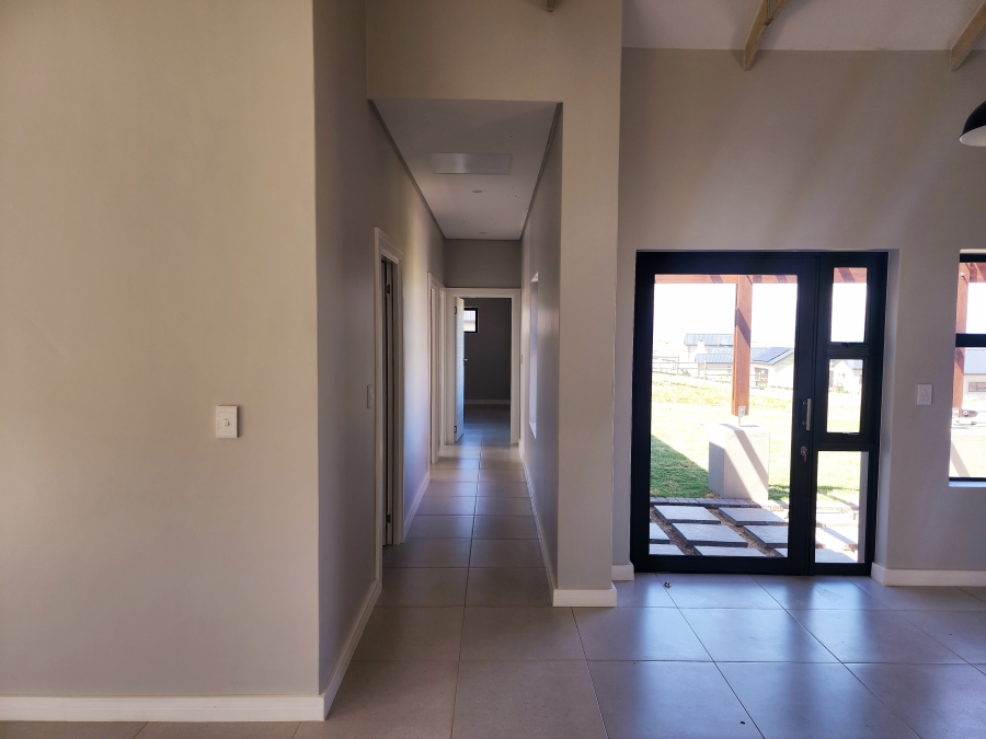 3 Bedroom Property for Sale in Hartland Lifestyle Estate Western Cape